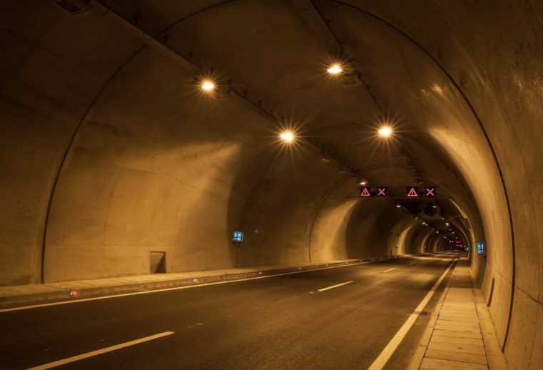TUNNEL CONSTRUCTION
